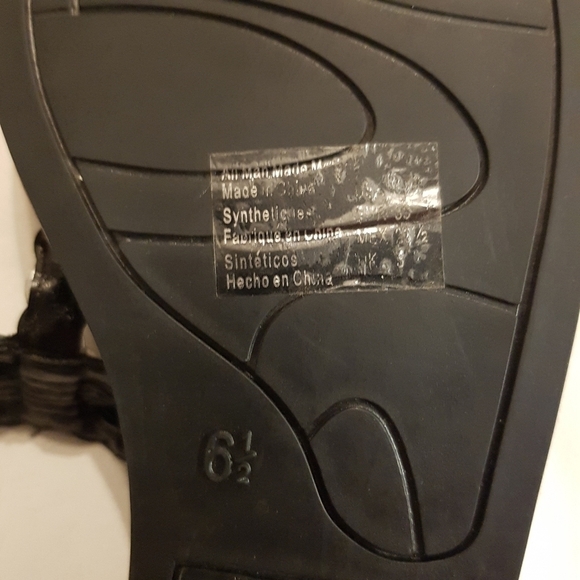 American Eagle by Payless size 6 1/2 womens sandals black with silver straps New - Picture 5 of 9